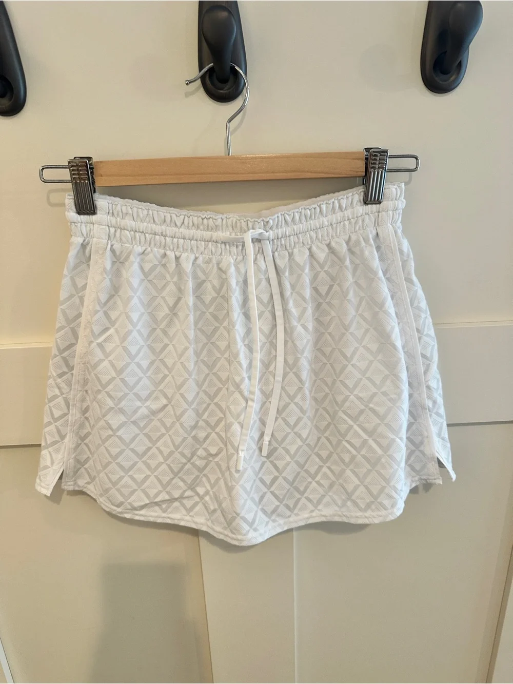 Lululemon White Textured Mesh High-Rise Tennis Skirt XS